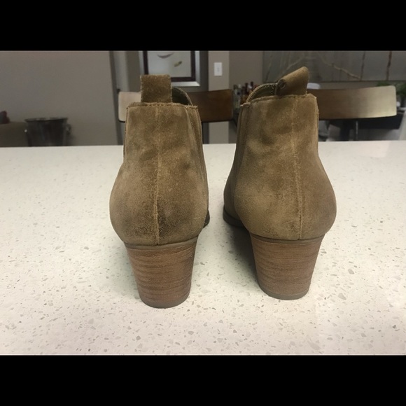 Beautiful Crown Vintage Ankle Boots - Picture 4 of 4
